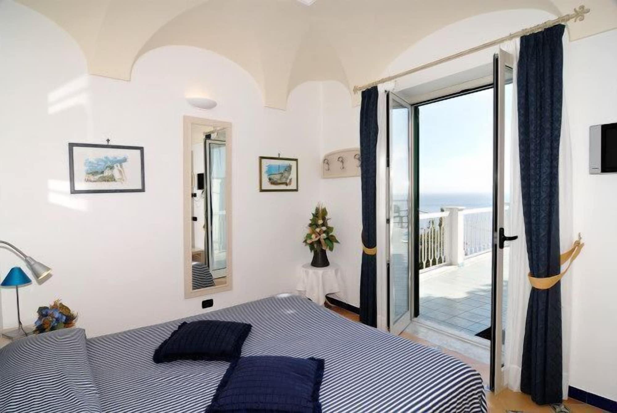 Hotel Bellevue Suite Амалфи Екстериор снимка