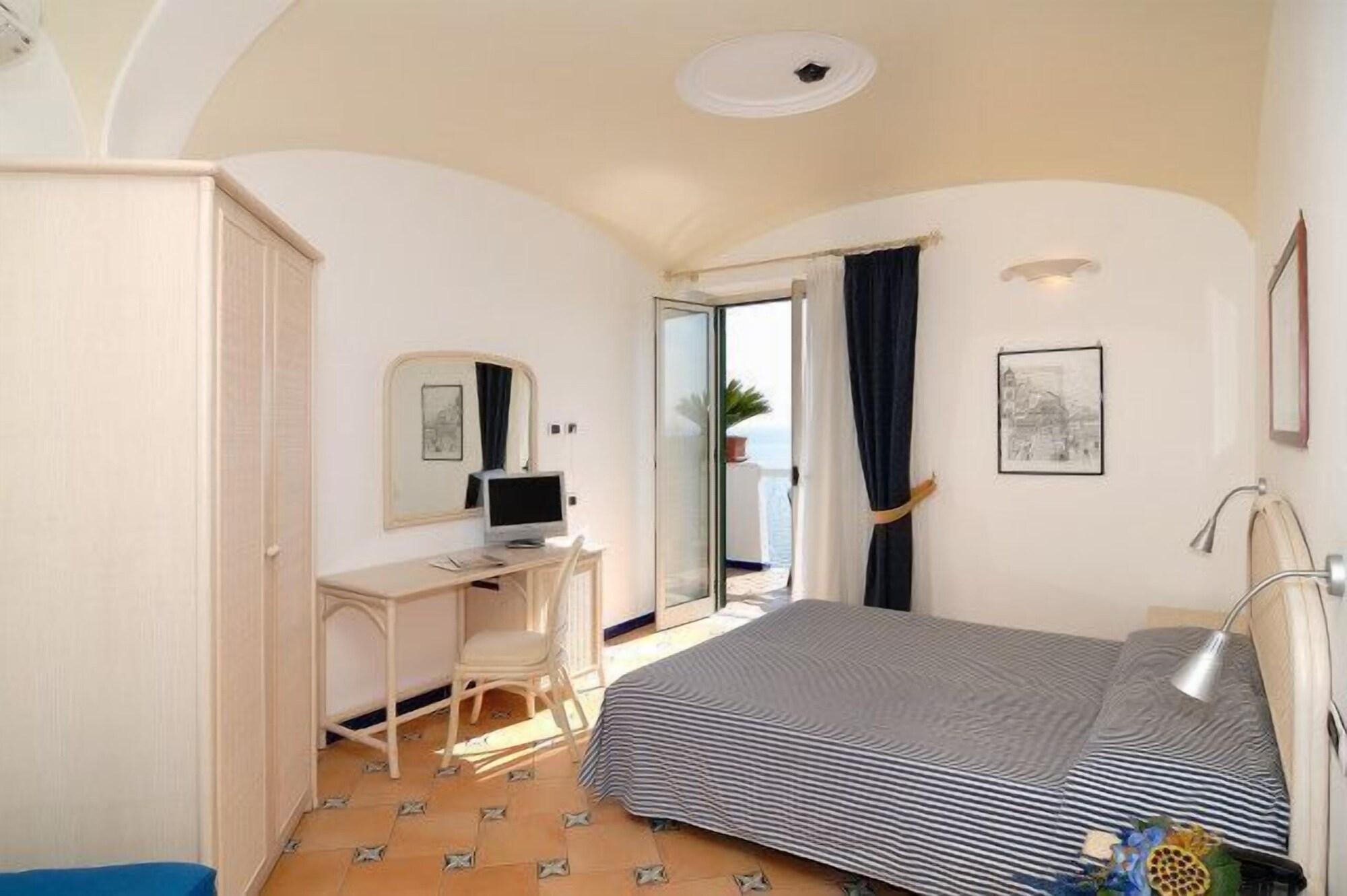 Hotel Bellevue Suite Амалфи Екстериор снимка