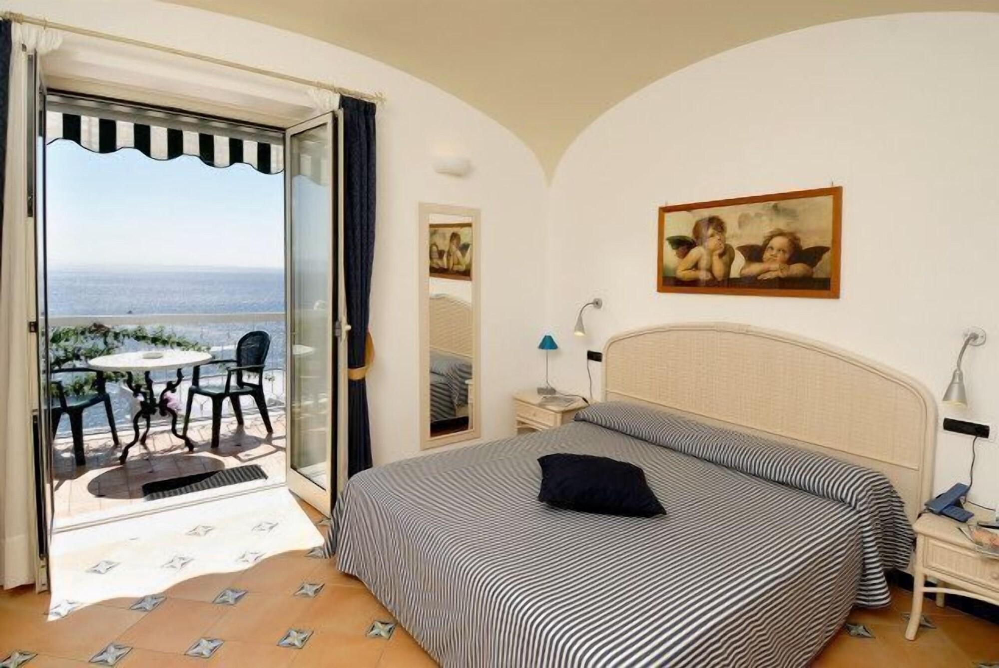 Hotel Bellevue Suite Амалфи Екстериор снимка