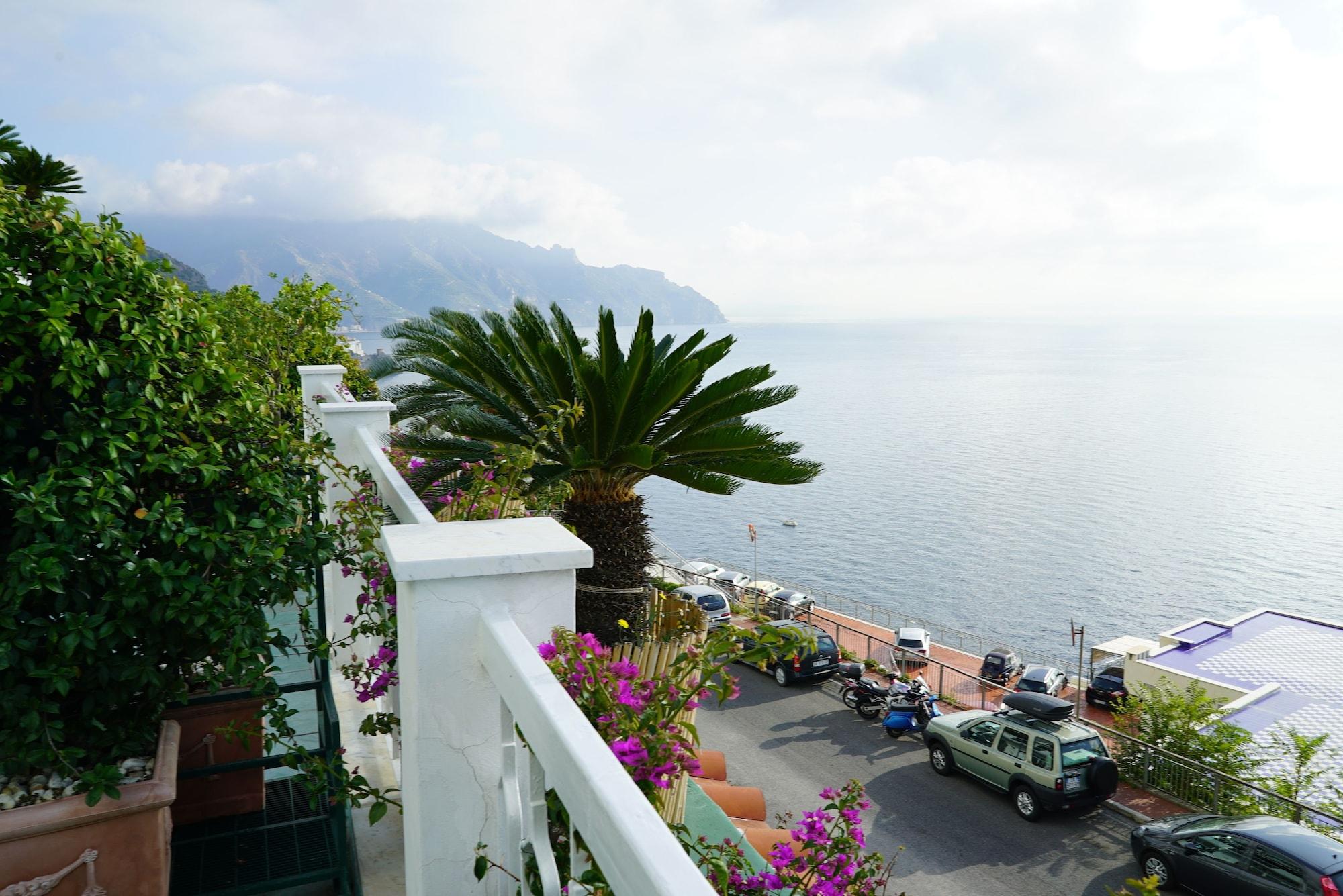 Hotel Bellevue Suite Амалфи Екстериор снимка