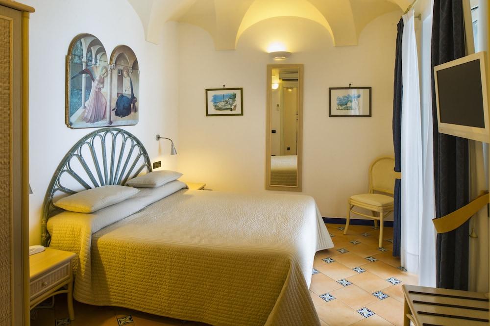 Hotel Bellevue Suite Амалфи Екстериор снимка