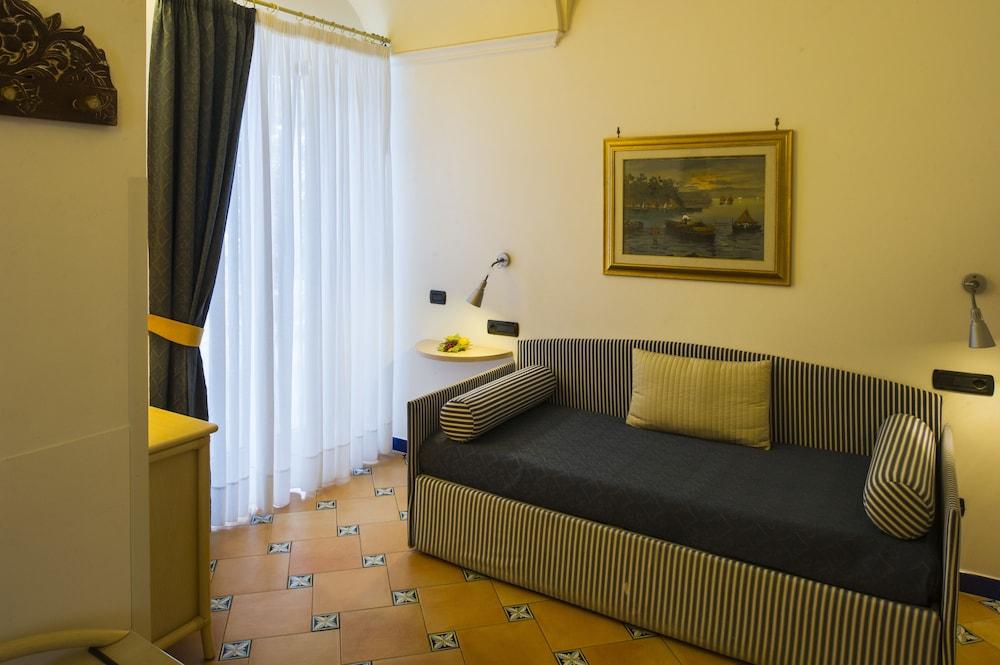 Hotel Bellevue Suite Амалфи Екстериор снимка